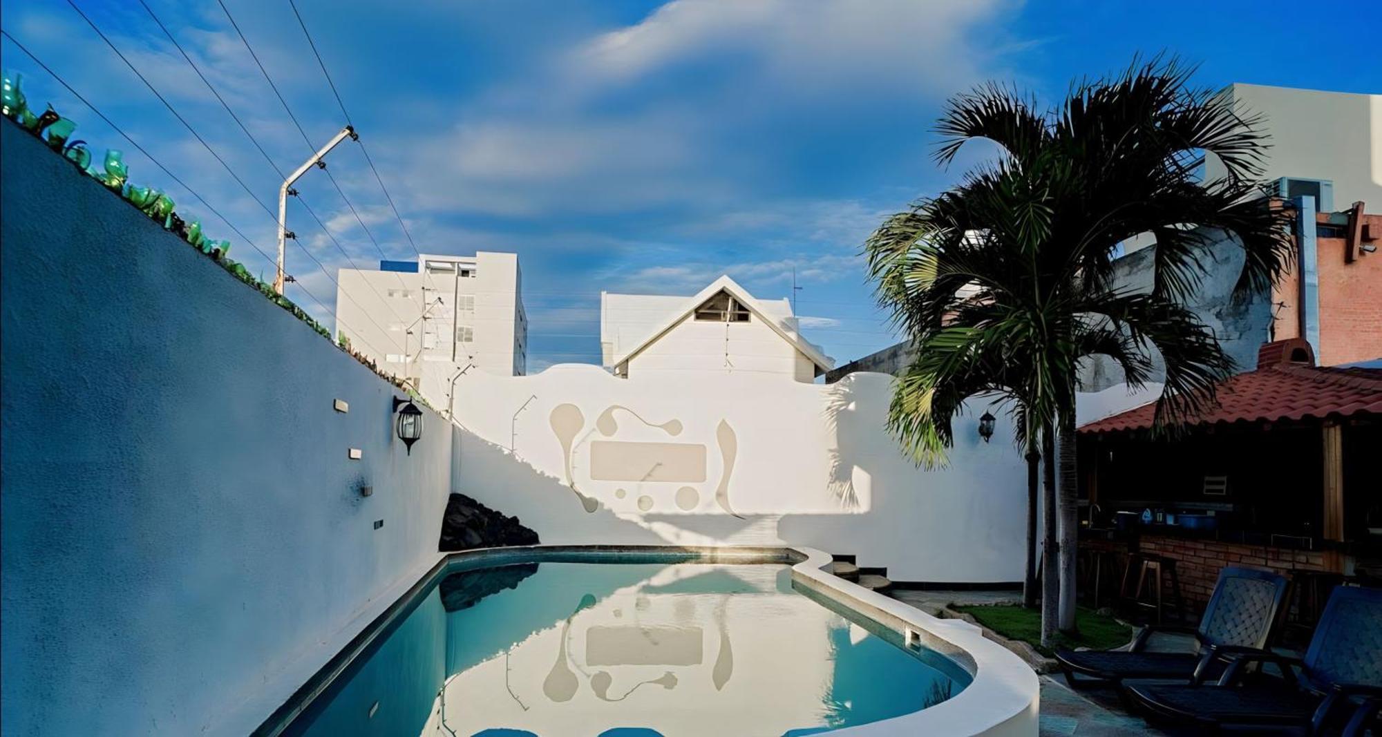 Hotel Manta Beach Madrigal Buitenkant foto